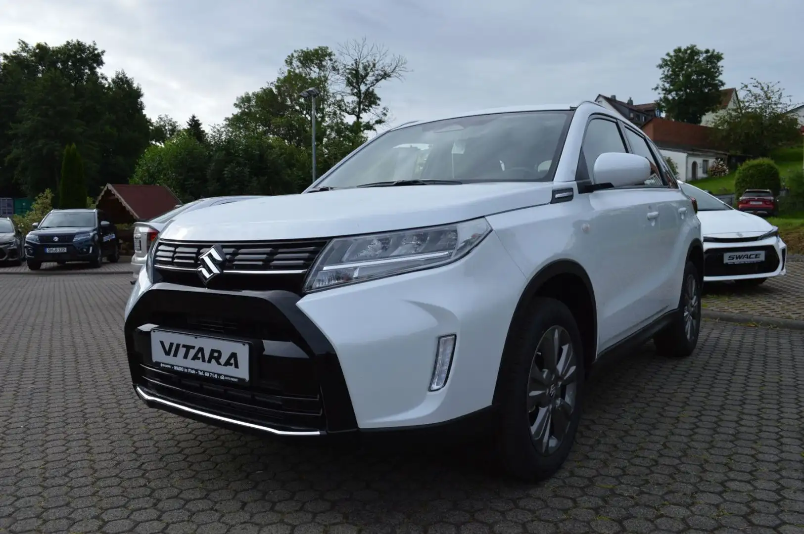 Suzuki Vitara 1.4 BOOSTERJET Hybrid Club*NAVI*PDC* Blanc - 1
