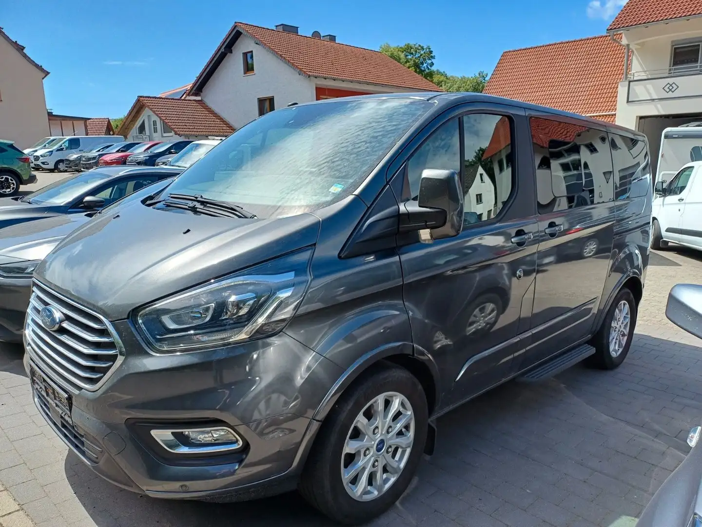 Ford Tourneo Custom Titanium 310 L1 Grau - 1