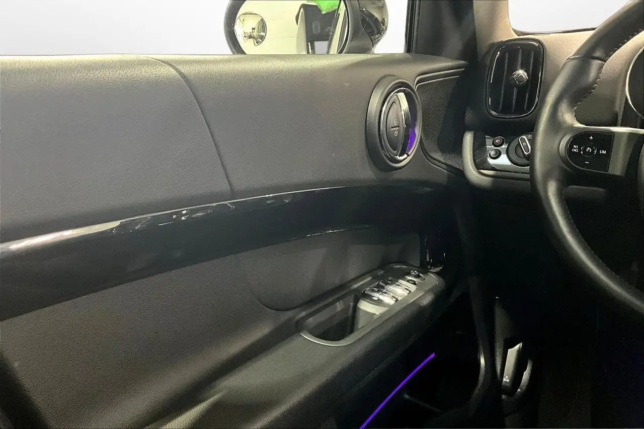 MINI Cooper S Countryman photo MINI Cooper S Countryman