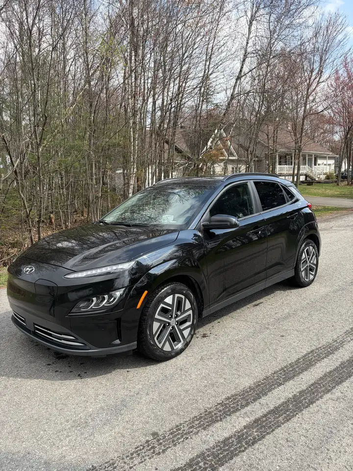 Hyundai KONA снимка Hyundai KONA