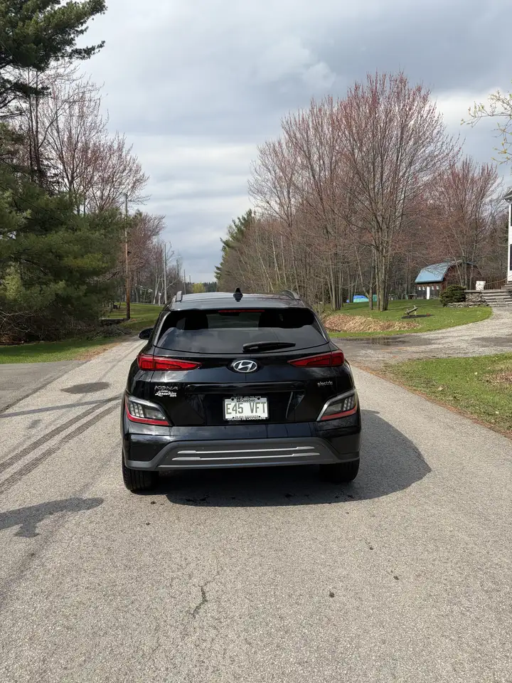 Hyundai KONA снимка Hyundai KONA