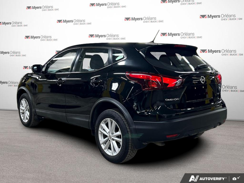 2017 Nissan Qashqai SV  - Sunroof -  Bluetooth — снимка 1