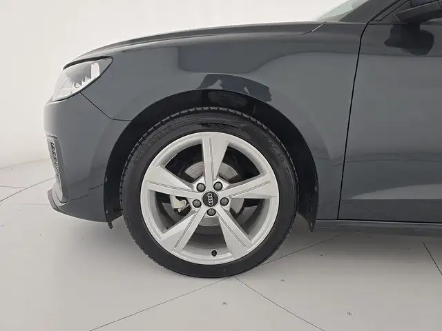 Audi A1 view 9