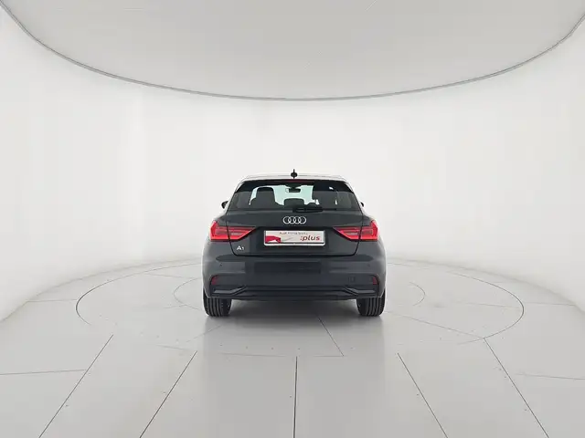 Audi A1 view 4
