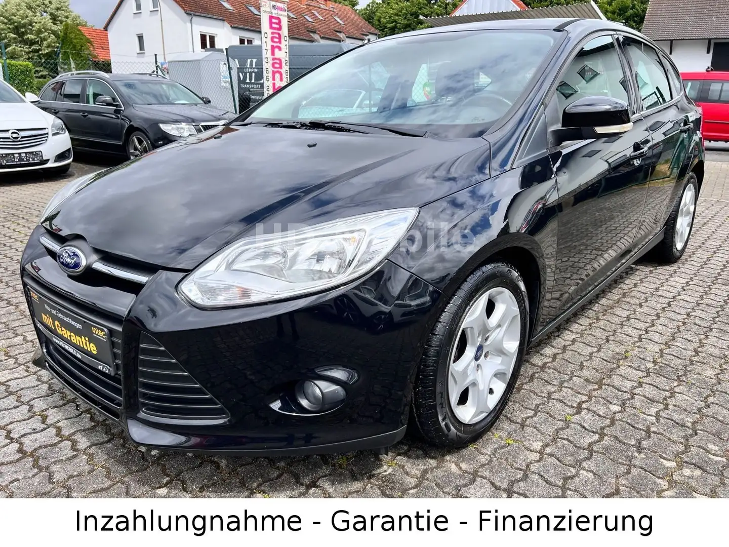 Ford Focus Lim. Trend, Klimatronic, PDC, Allwetter Schwarz - 1
