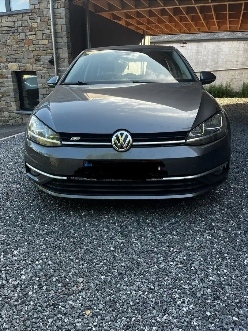 Volkswagen Golf - 2