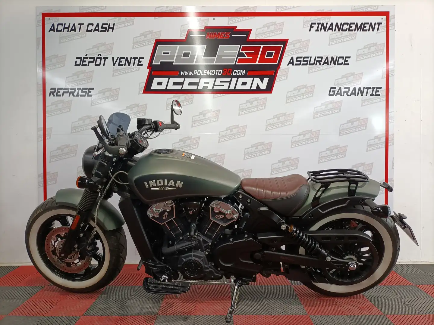 Indian Scout Gris - 2