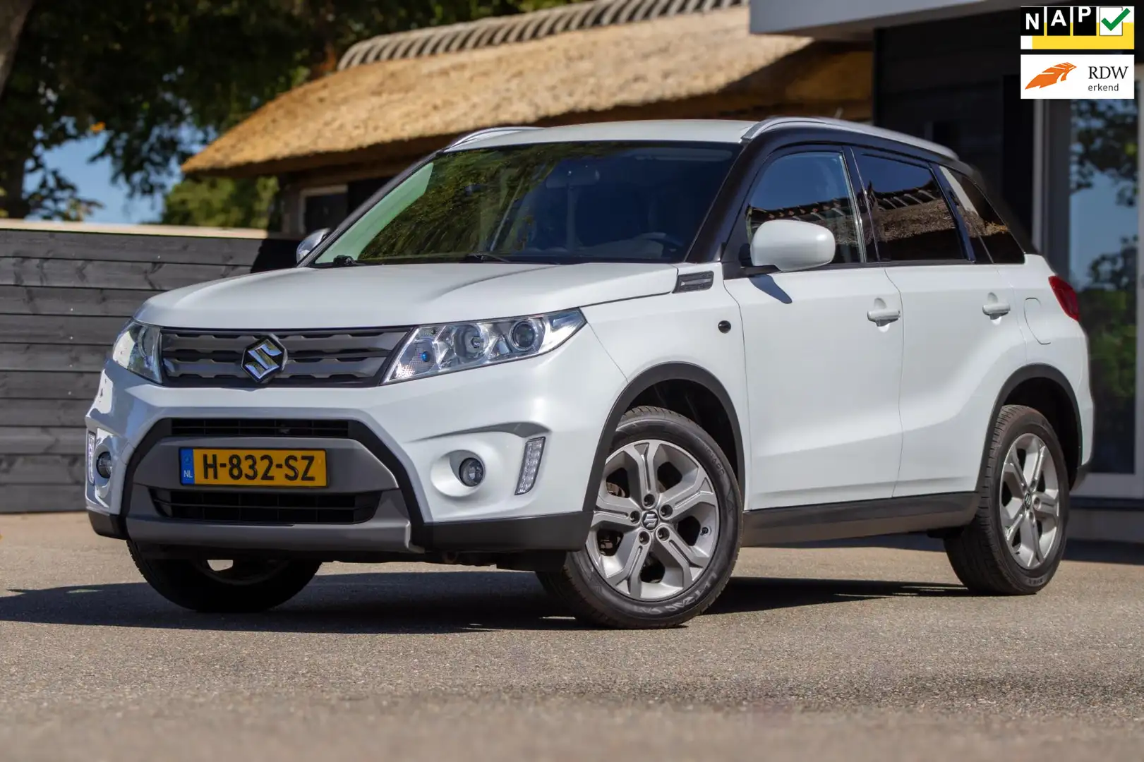 Suzuki Vitara 1.6 Exclusive Climate I Cruise I LM Velgen I Camer Weiß - 1