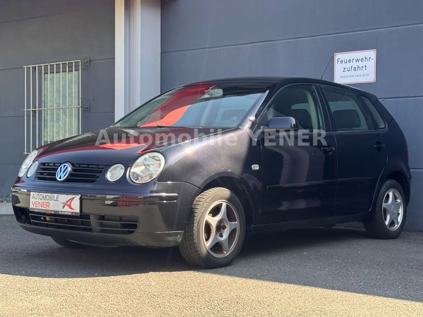 Volkswagen Polo 1.4 IV Cricket Alu Klima *ZR und TÜV NEU* Noir - 1