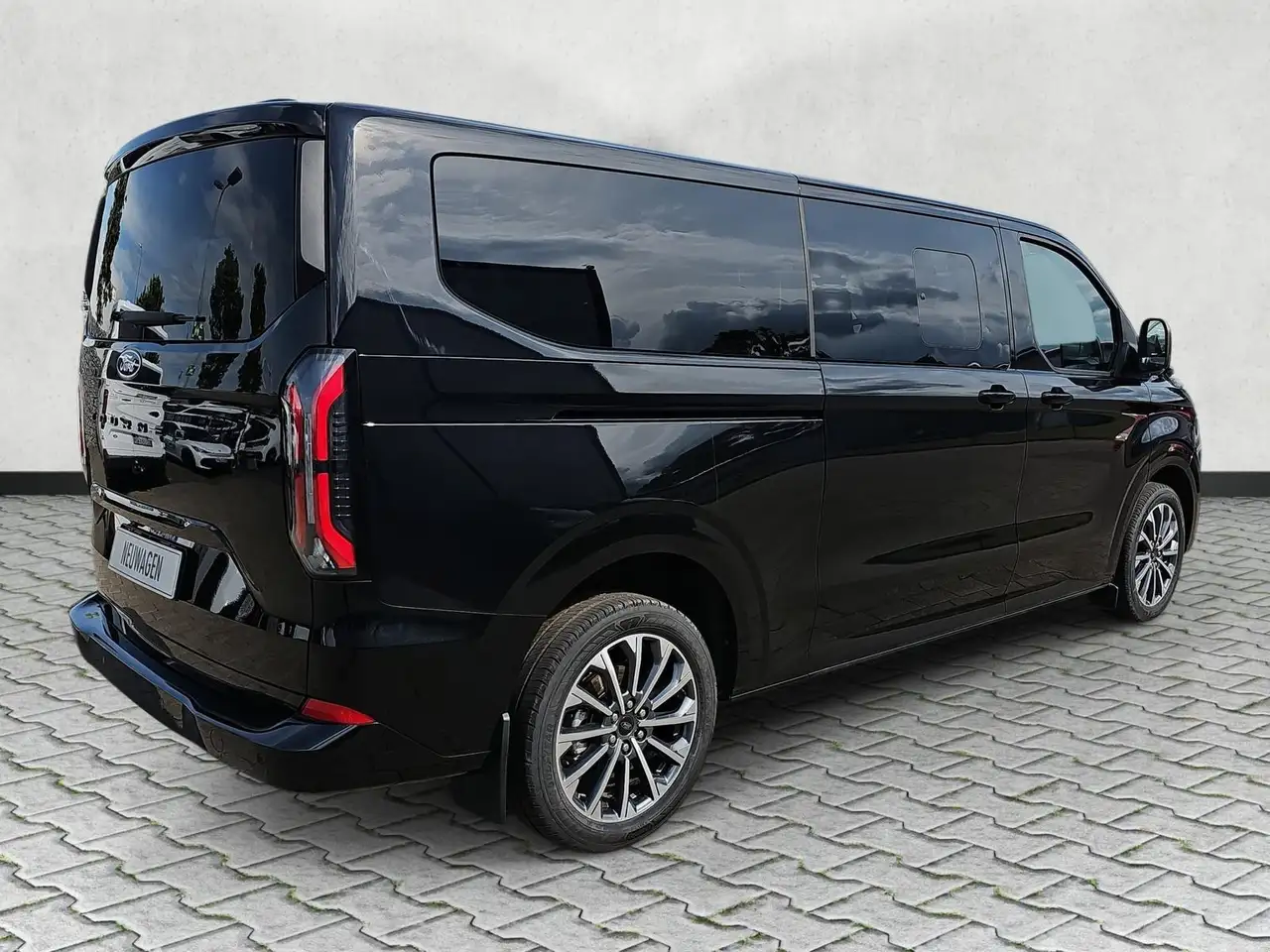 Ford Tourneo Custom 2.0 EB Autom Titanium X L2 ACC 8