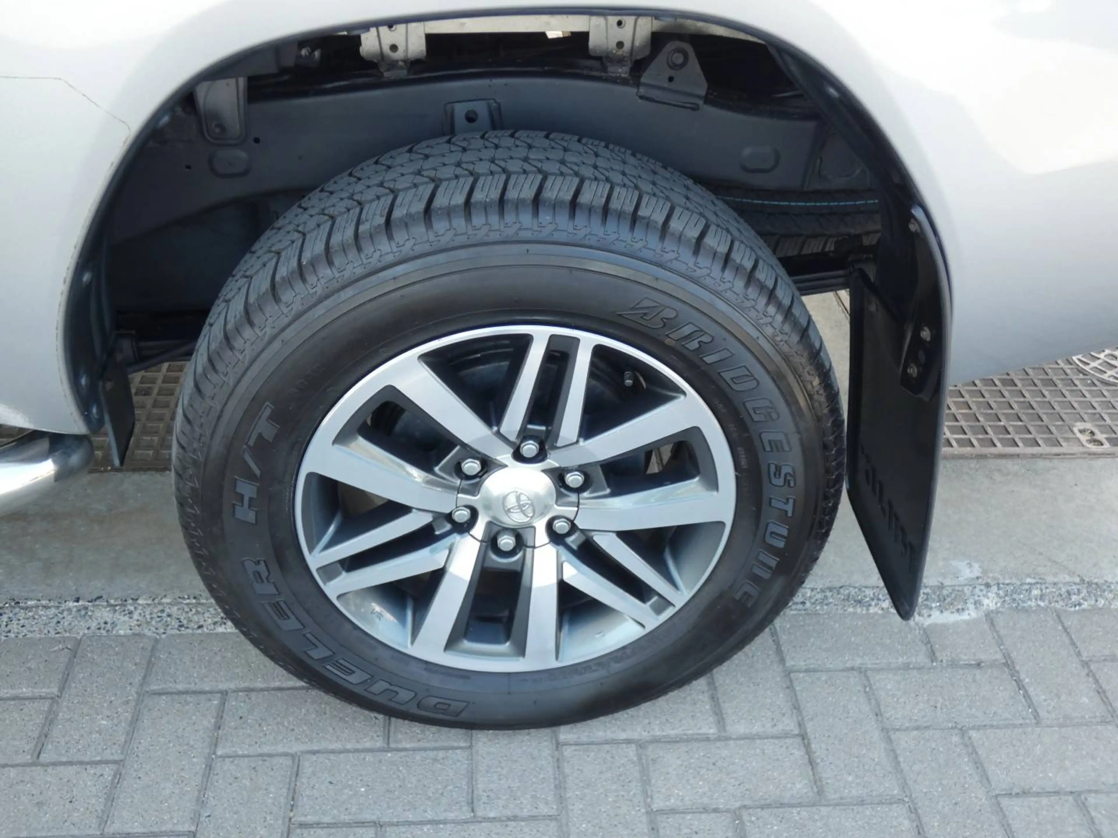 Toyota Hilux Automaat Lounge *27272+BTW* +3500kg Sleep +Roof rack +LEDER +Camera +Zetelverwarming +Xenon — photo 6