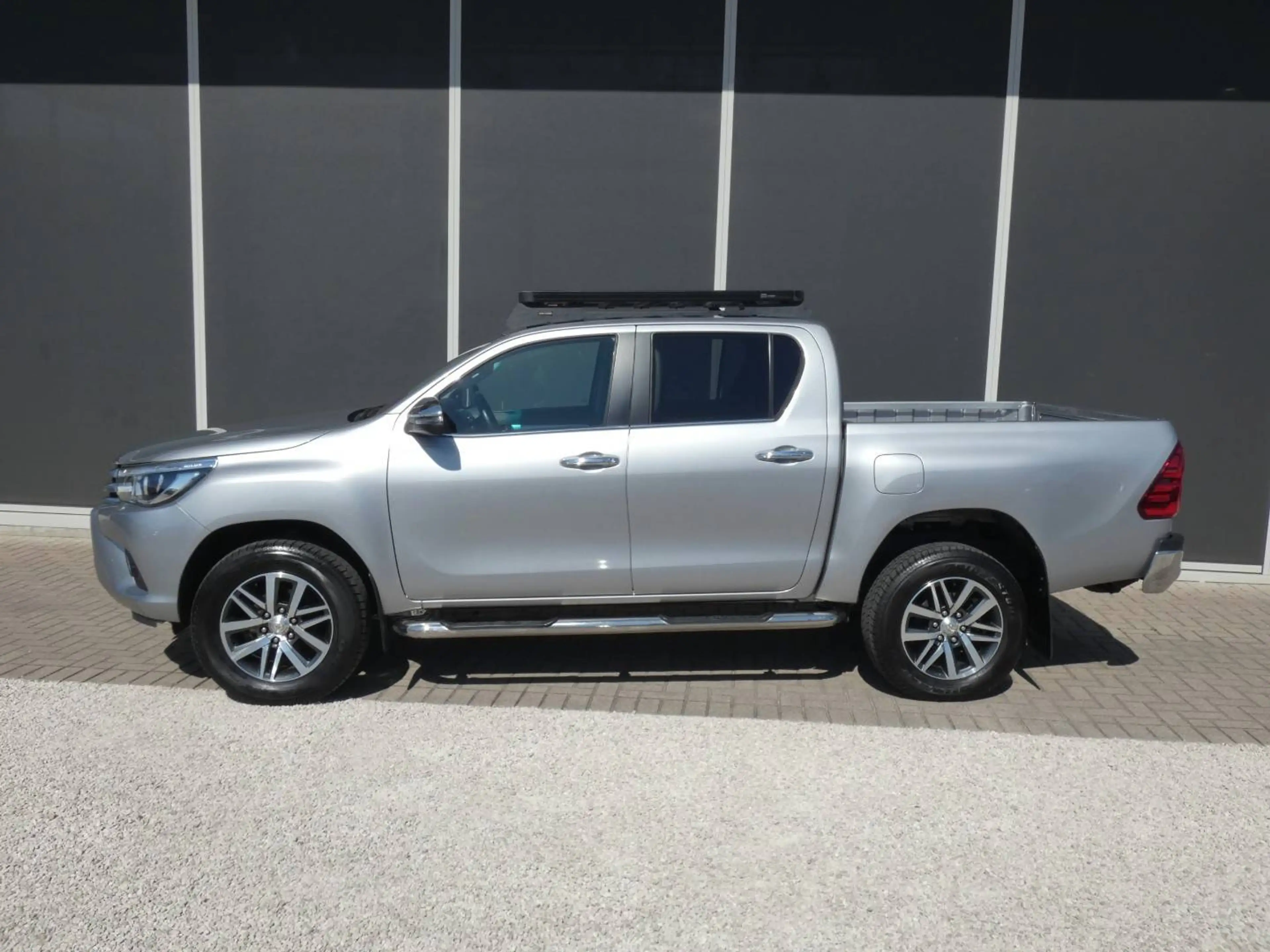 Toyota Hilux Automaat Lounge *27272+BTW* +3500kg Sleep +Roof rack +LEDER +Camera +Zetelverwarming +Xenon — photo 4