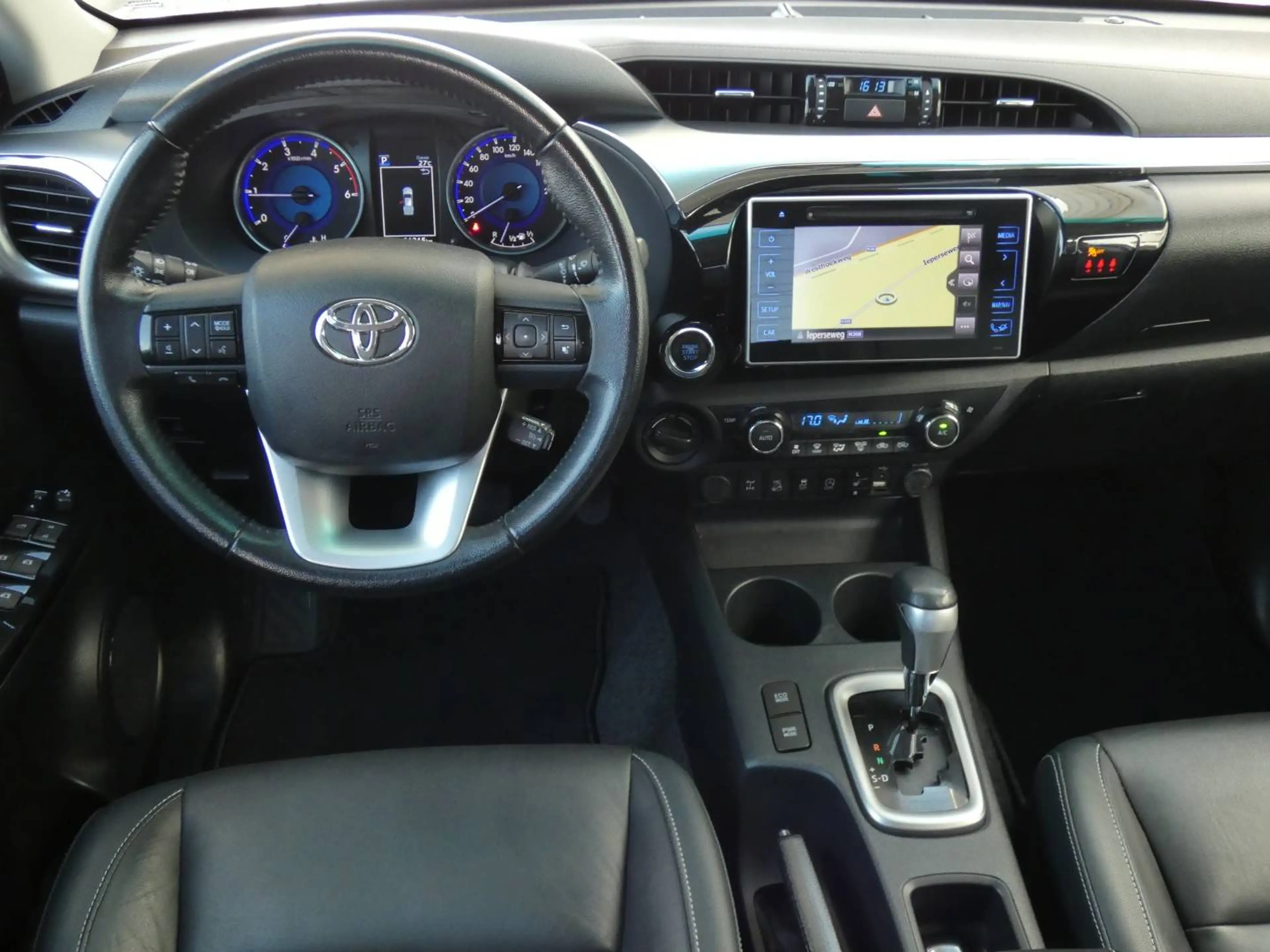 Toyota Hilux Automaat Lounge *27272+BTW* +3500kg Sleep +Roof rack +LEDER +Camera +Zetelverwarming +Xenon — photo 9