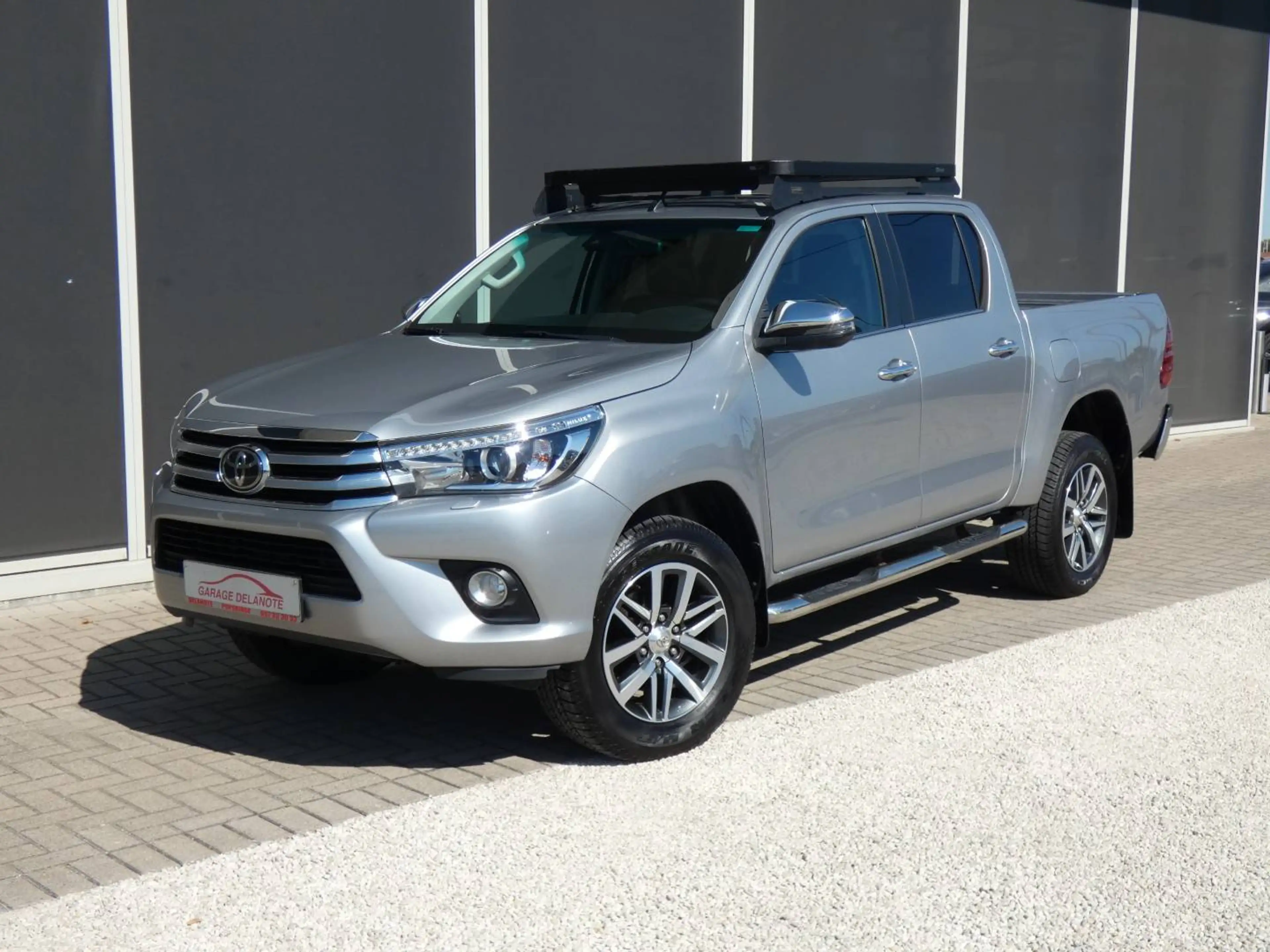 Toyota Hilux Automaat Lounge *27272+BTW* +3500kg Sleep +Roof rack +LEDER +Camera +Zetelverwarming +Xenon
