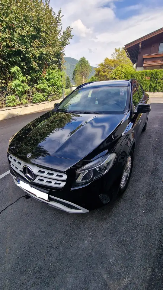 Mercedes-Benz GLA 180