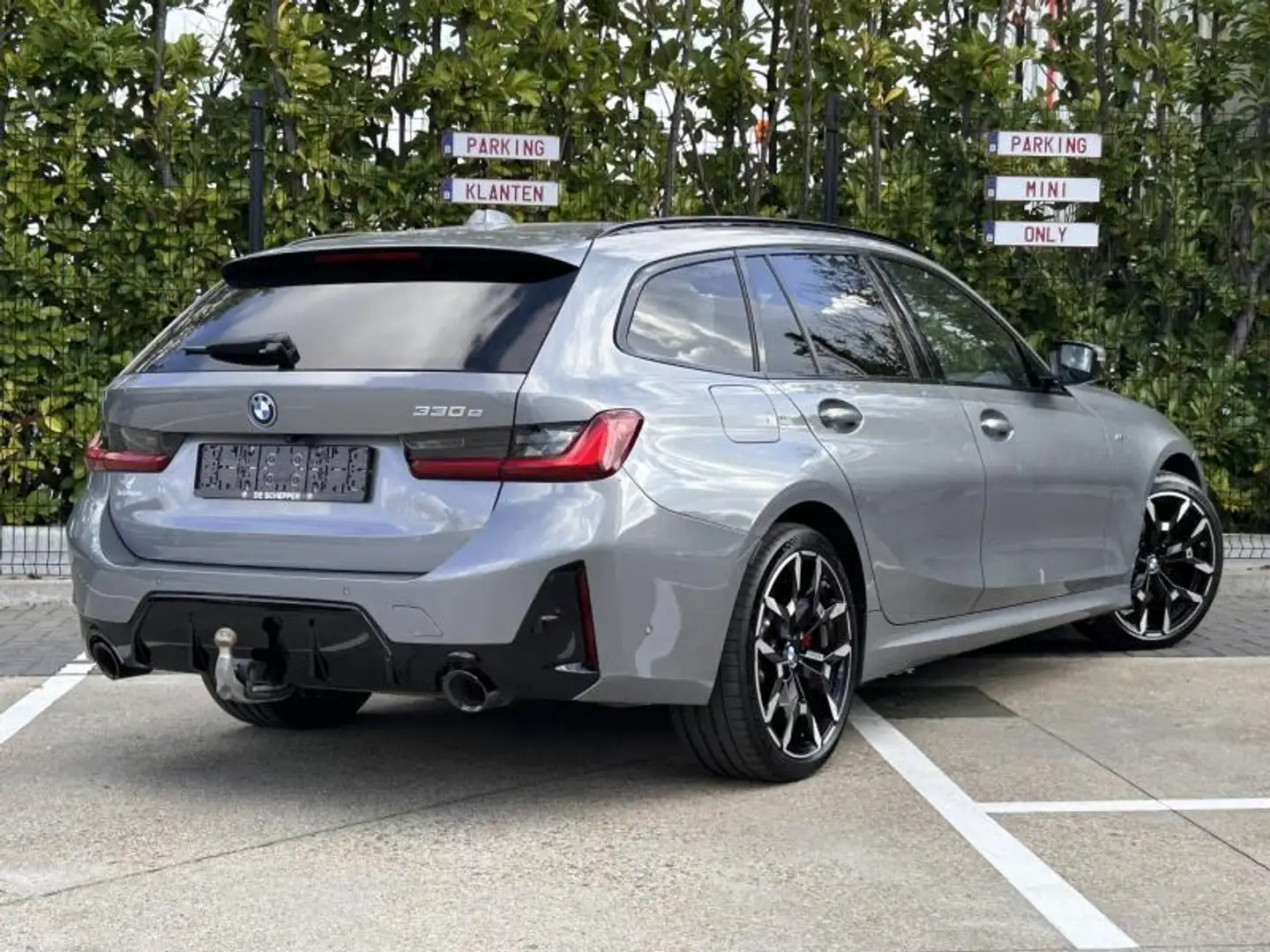 BMW 330 Touring Grijs - 2