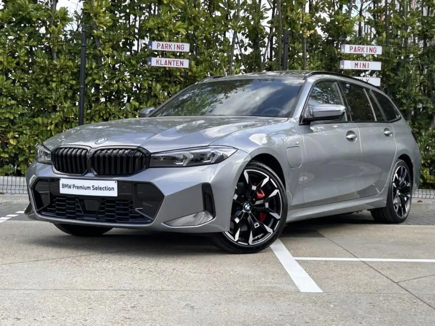BMW 330 Touring Grijs - 1