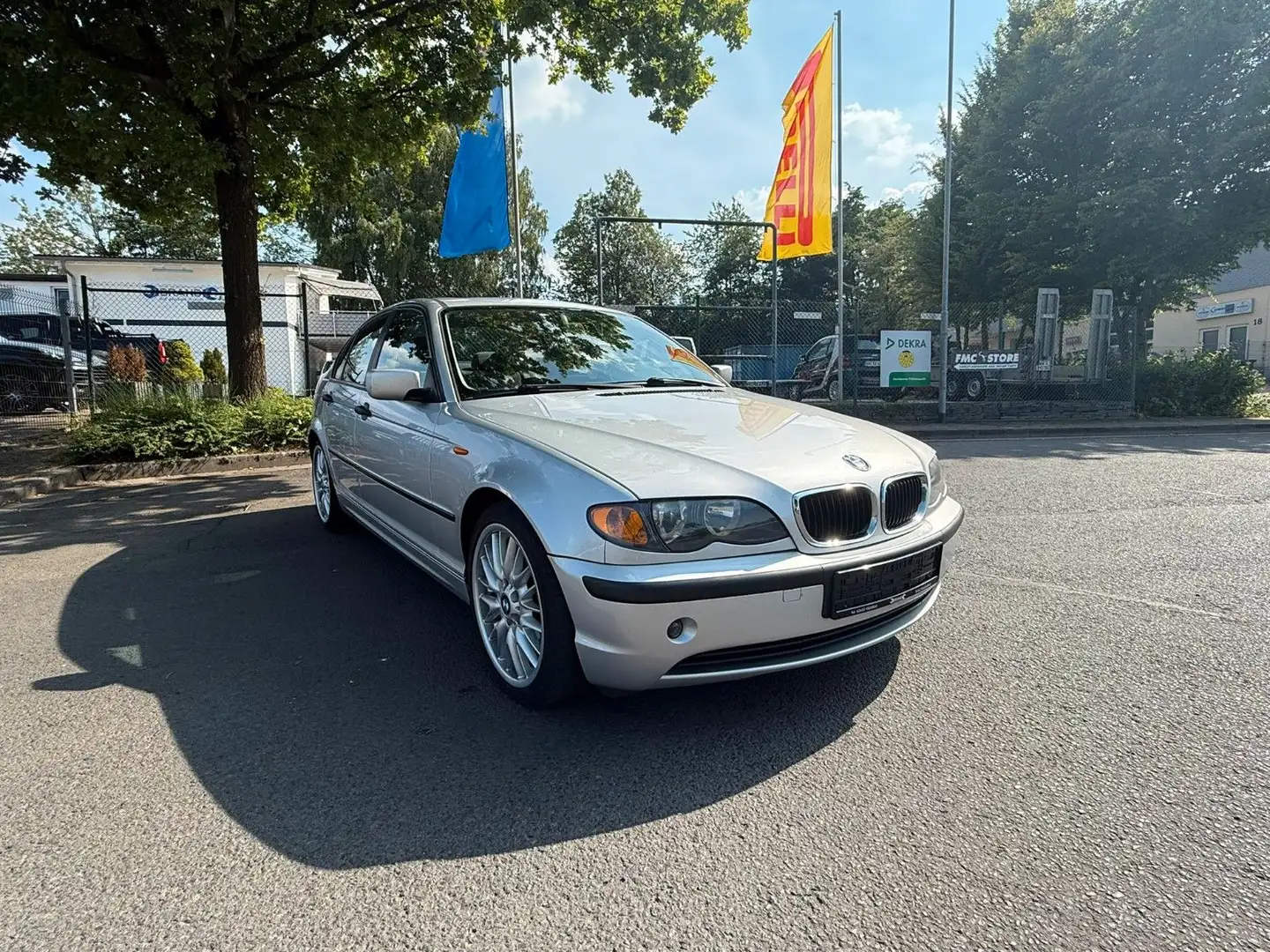 BMW 320 d Lim*8Fach*ServiceNeu*DPF*Euro4*TurboNEU* Silber - 1