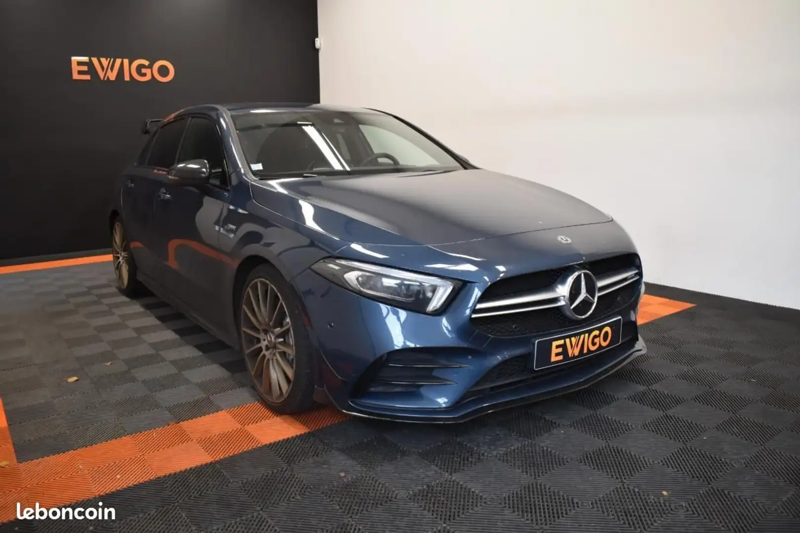Mercedes-Benz A 35 AMG Mercedes 2.0 35 305 CH AMG 4MATIC 7G-DCT SPEEDSHIF Bleu - 1
