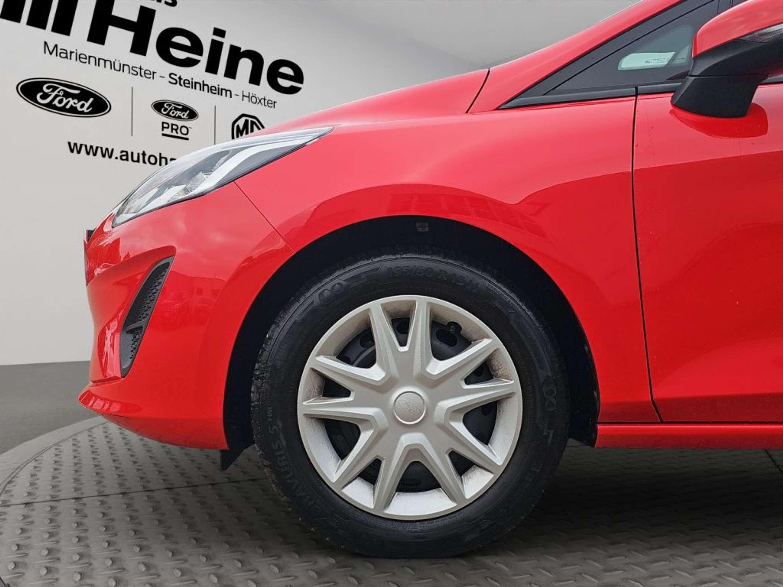Fahrzeugabbildung Ford Fiesta 1.1 S&S TREND *KLIMA - mit KI generiert/bearbeitet