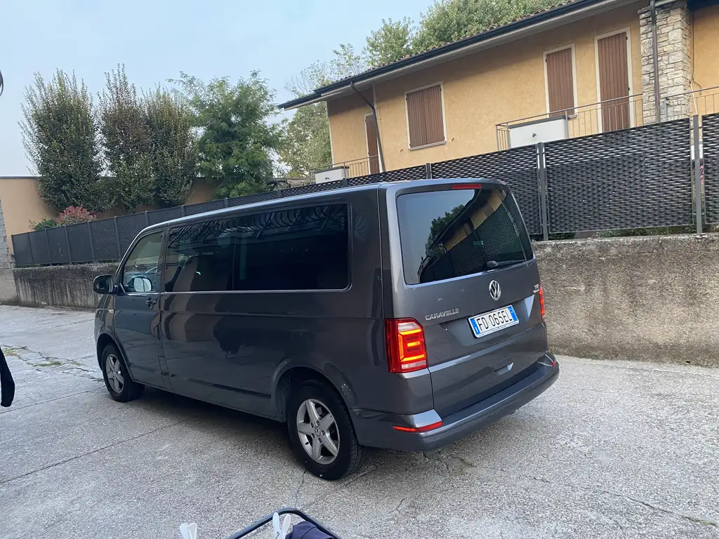 Volkswagen T6 Caravelle 2016 из Европы — купить под ключ
