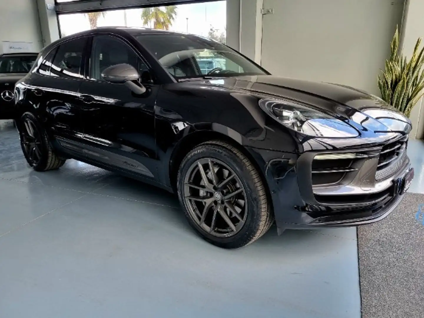 Porsche Macan T Nero - 1