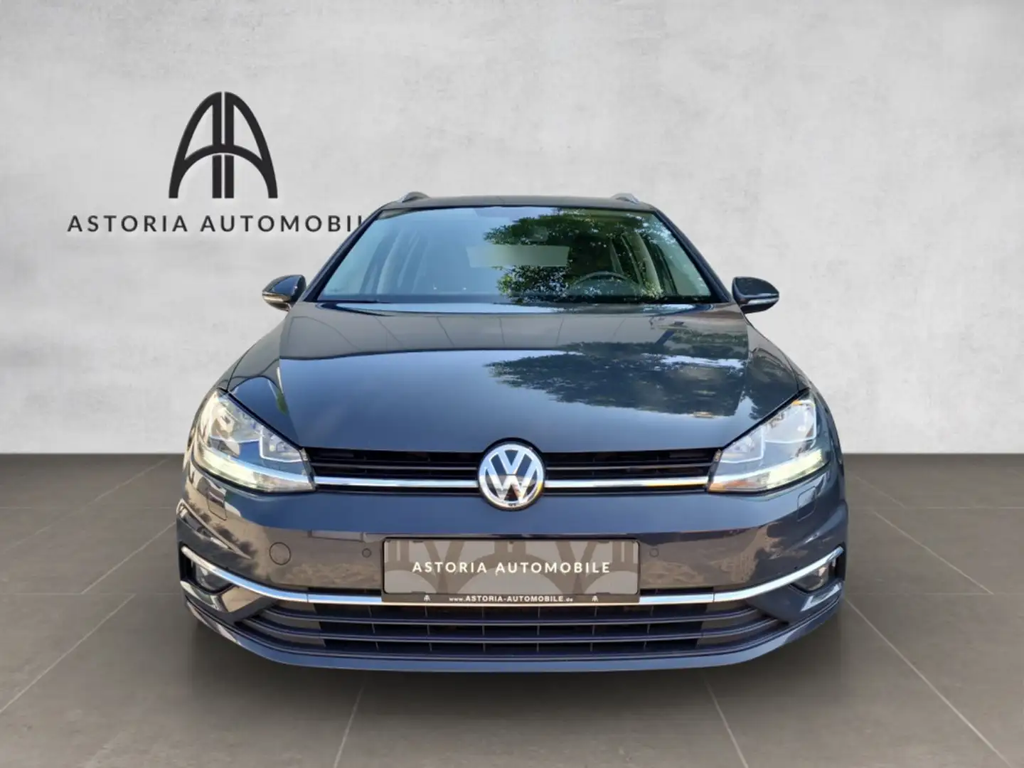 Volkswagen Golf Join Navi ACC Klimaauto SHZ PDC Car-Net AHK Grau - 2