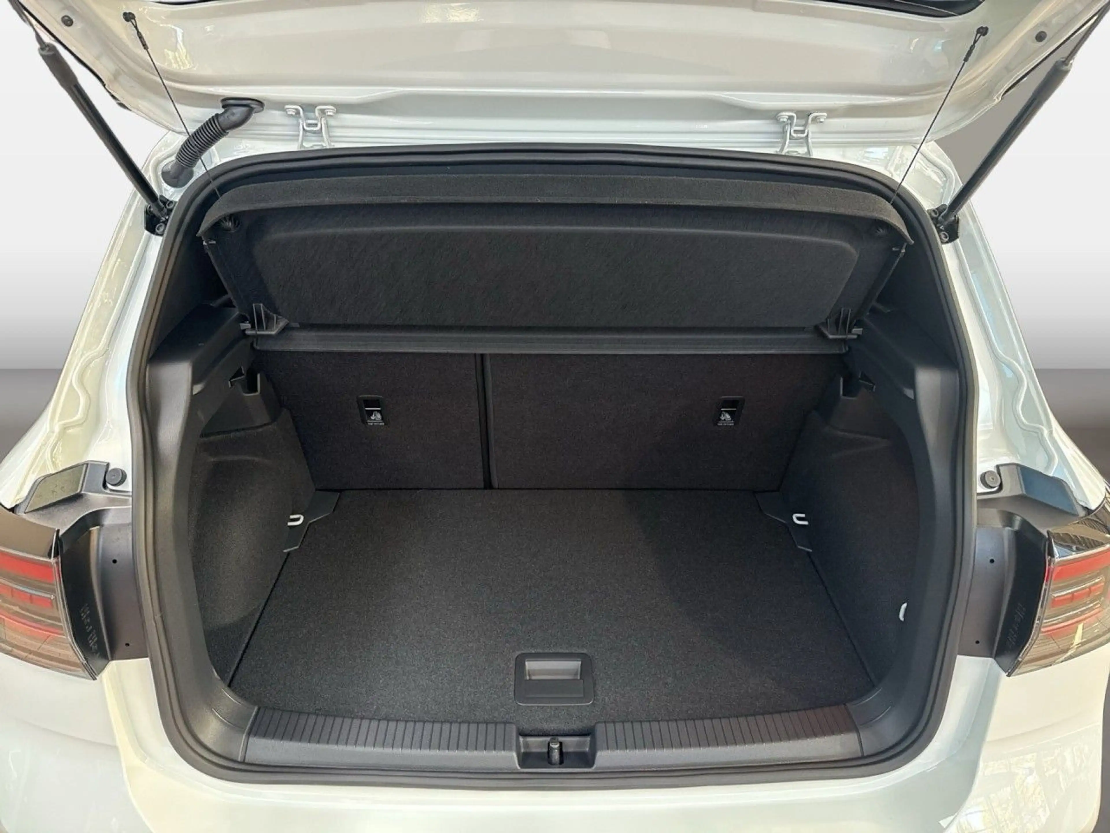Volkswagen T-Cross Energy 1.0 l TSI 116 Ps 7-Gang-DSG — photo 5