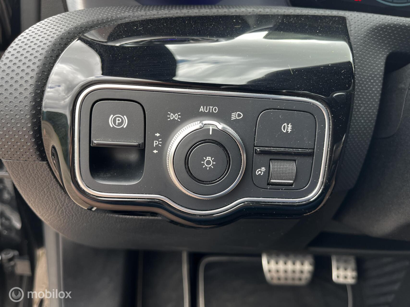 Mercedes-Benz A 200 AMG - PAKKET AUTOMAAT/CAMERA/LEER — photo 14