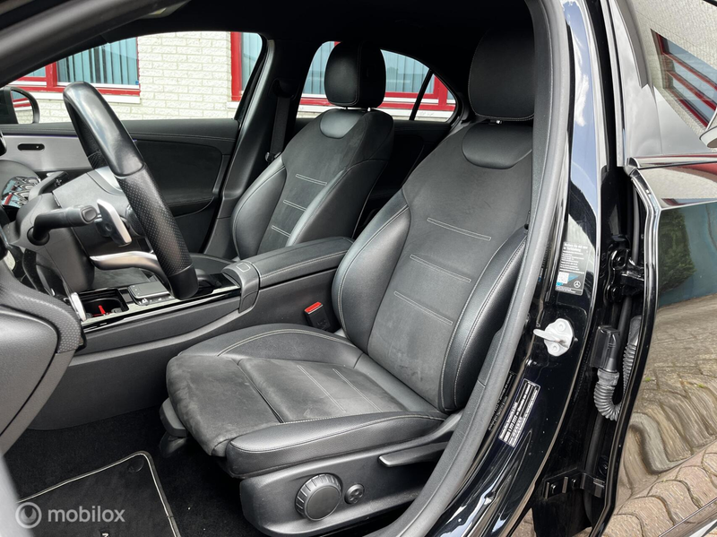 Mercedes-Benz A 200 AMG - PAKKET AUTOMAAT/CAMERA/LEER — photo 7