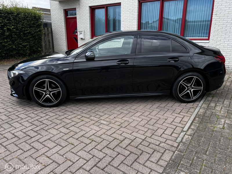 Mercedes-Benz A 200 AMG - PAKKET AUTOMAAT/CAMERA/LEER — photo 3