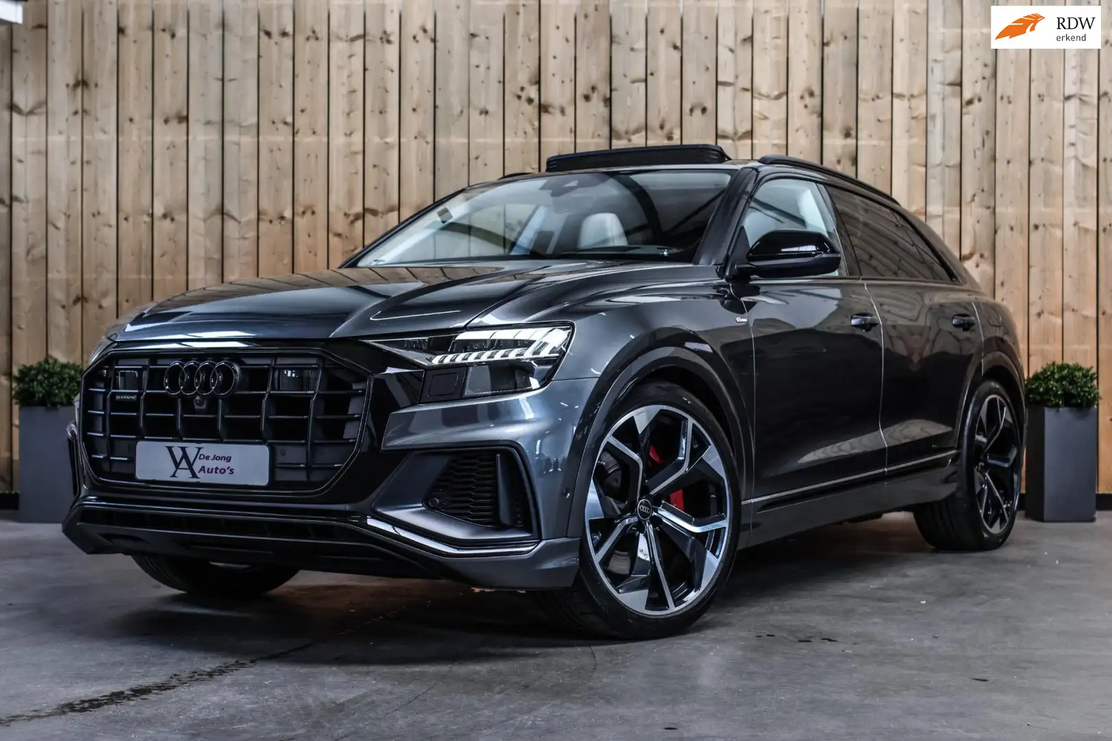 Audi Q8 60 TFSI e Quattro Competition *Pano*B&O Advanced*A Gris - 1