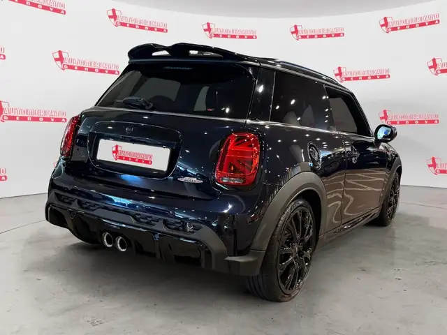 Mini Cooper view 4