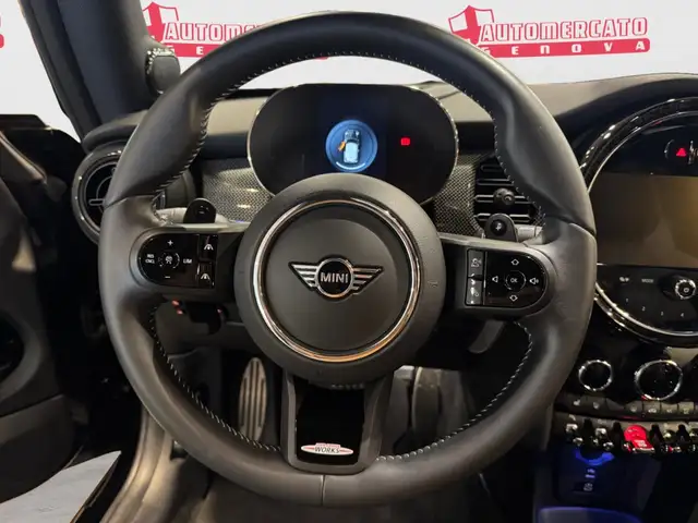 Mini Cooper view 11