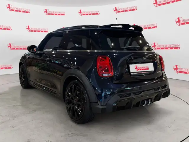 Mini Cooper view 2