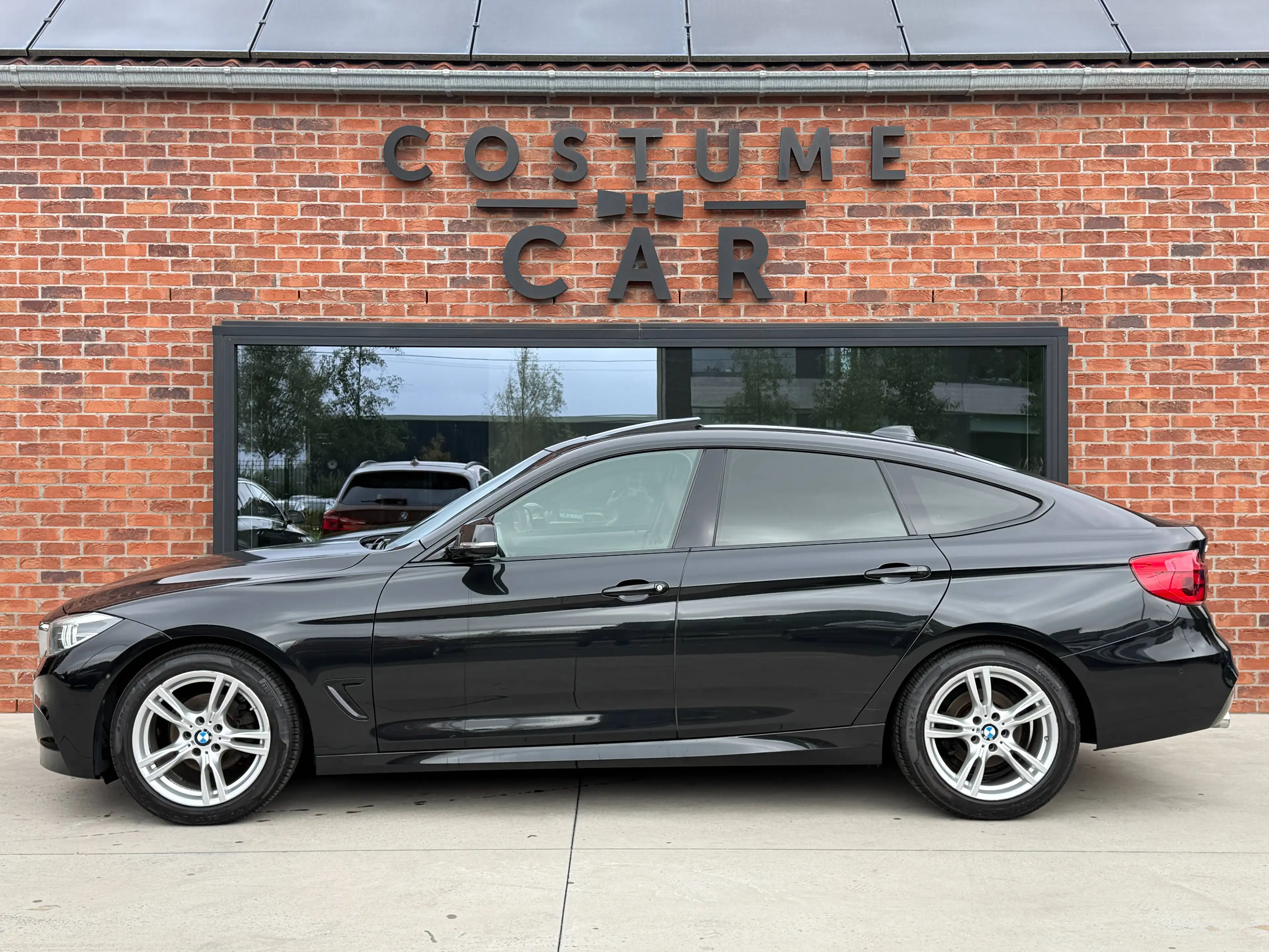 BMW 320 GT - Pack M - Toit ouvrant - Caméra - Cuir — photo 2