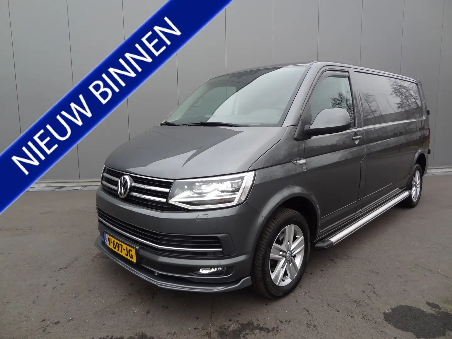 Volkswagen T6 Transporter 2.0 TDI L2H1 | Highline | 70`S EDITION | LEDER | N - 1