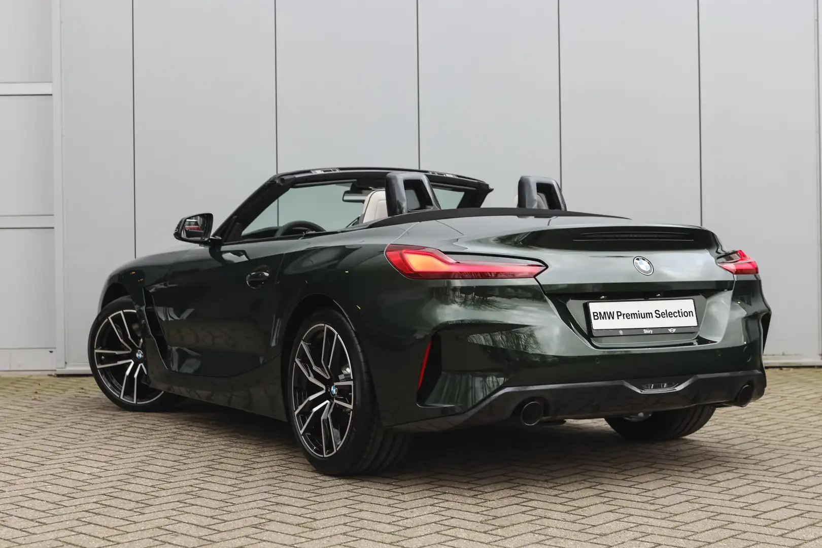 BMW Z4 Roadster sDrive20i High Executive M Sport Automaat Groen - 2