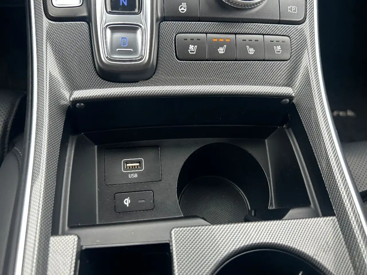 Hyundai SANTA FE снимка Hyundai SANTA FE