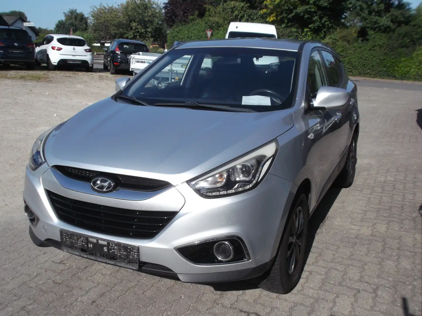 Hyundai iX35 Classic 2WD mit AHK Grau - 1