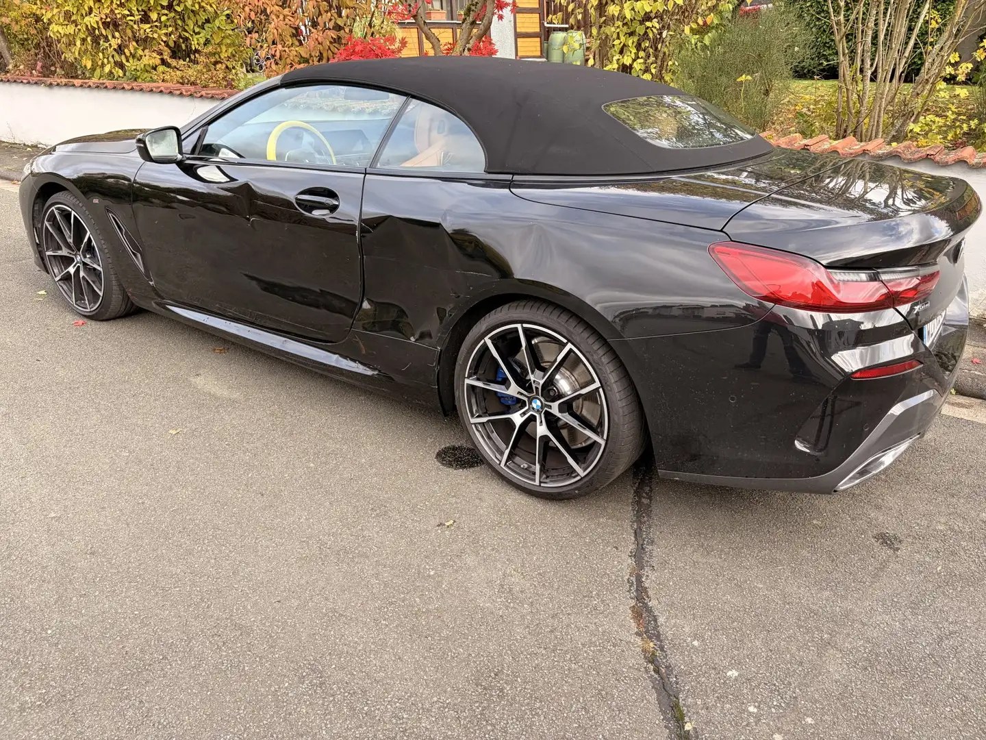 BMW 840 xDrive M-Sport PARKSCHADEN! Erst 10500 km! M-Sport Schwarz - 2