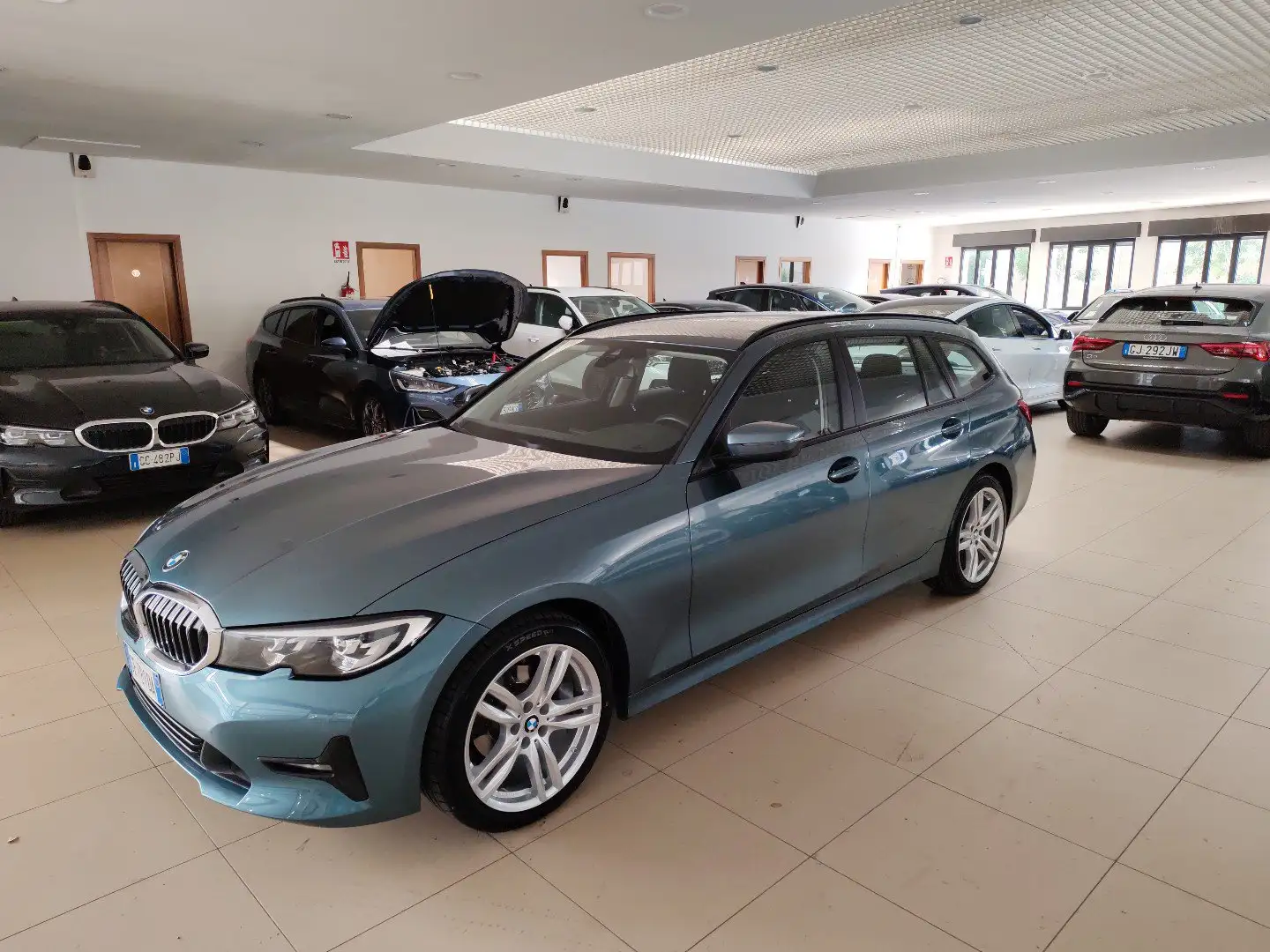 BMW 316 d 48V MHEV Touring auto Cruise LED Cerchi 18” Blau - 1