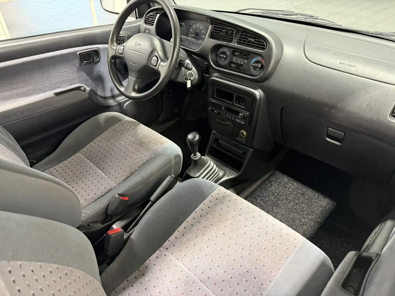 Daihatsu Cuore 1.0-12V RTi, foto 3