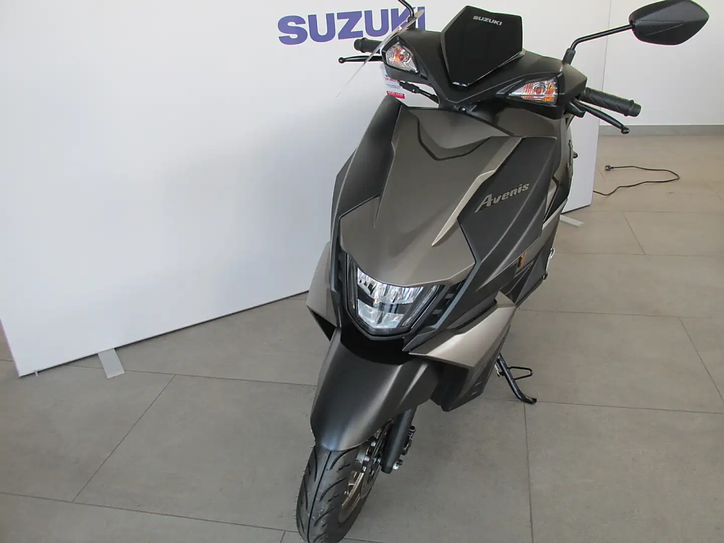 Suzuki Avenis 125 Avenis 125 Negro - 2