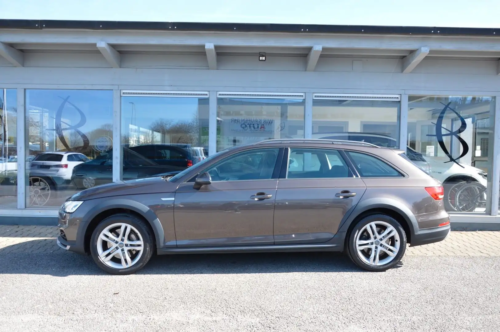 Audi A4 allroad quattro 3.0 TDI*AUTOMATIK*NAVI*XENON* Brun - 2