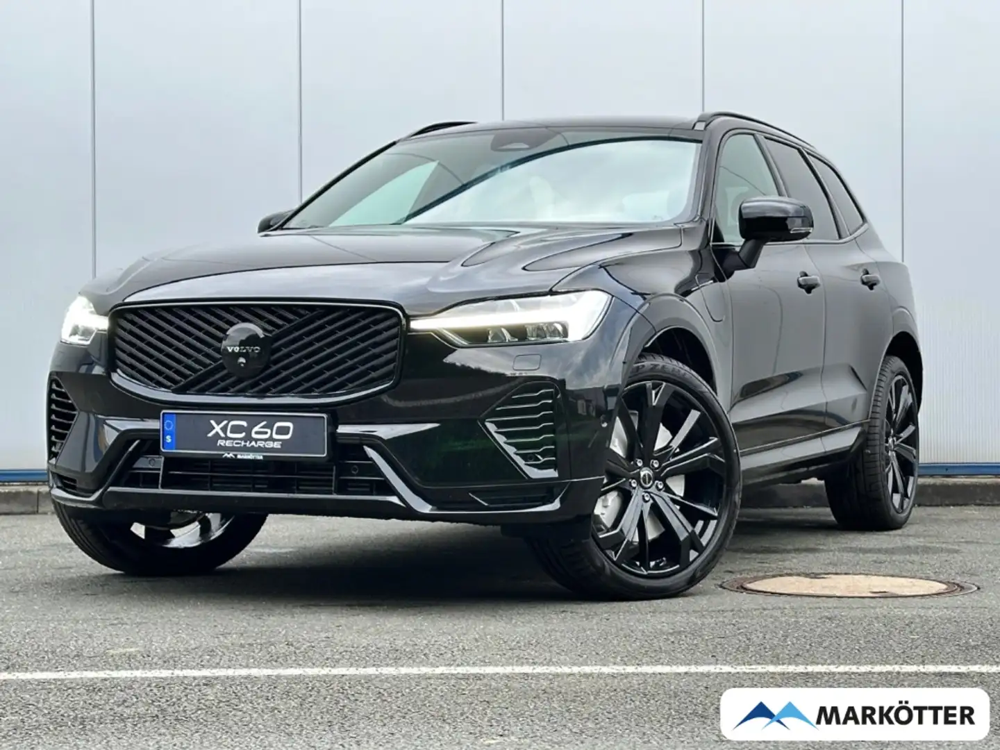 Volvo XC60 Plus Black Edition AWD 360°/ACC/Panorama Gris - 1
