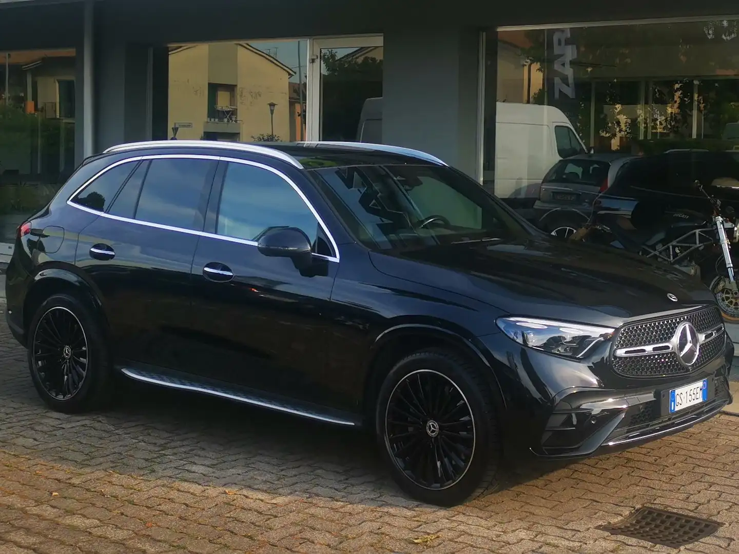Mercedes-Benz GLC 200 GLC 200 AMG Premium Plus 4matic auto Nero - 2