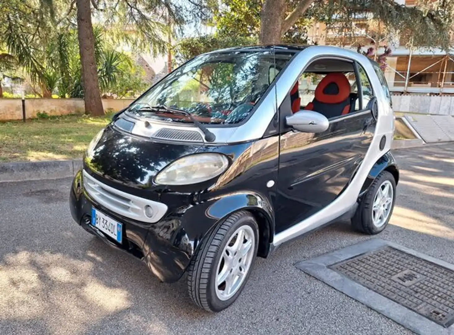 smart forTwo Fortwo 0.6 Smart Schwarz - 1