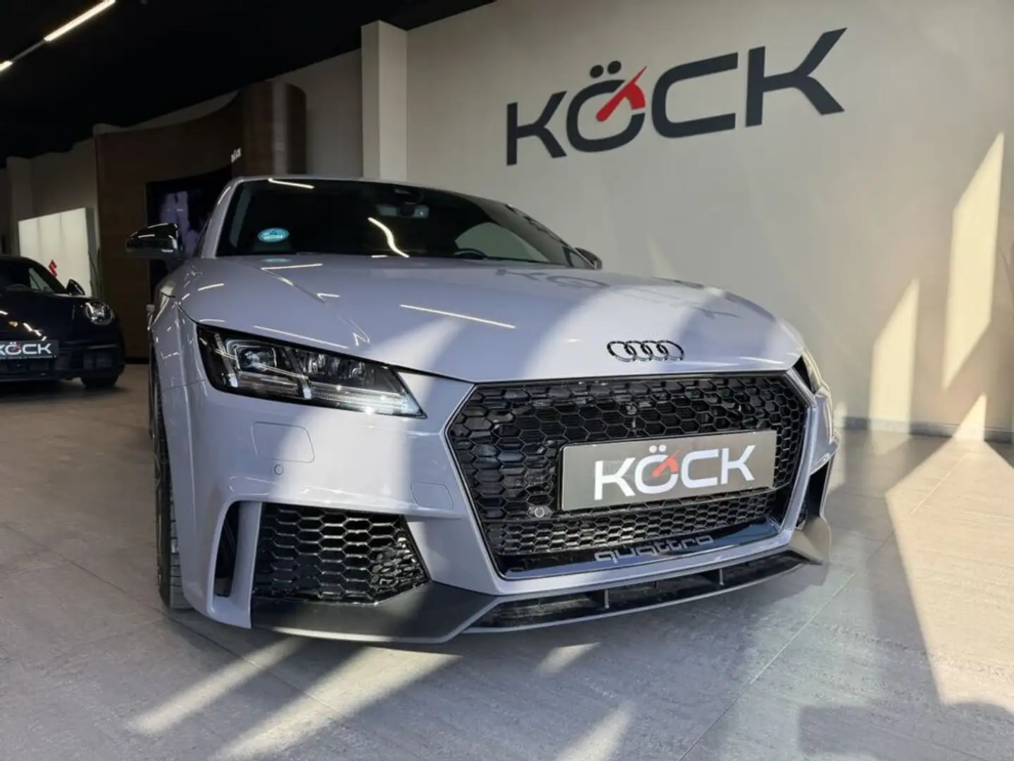 Audi TTS TT 2.0 TFSI Coupe quattro Schwarz - 2