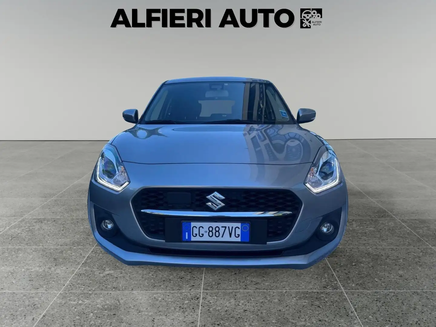Suzuki Swift 1.2 Hybrid 83cv MT5 2WD Top - Full Optionals Silber - 2